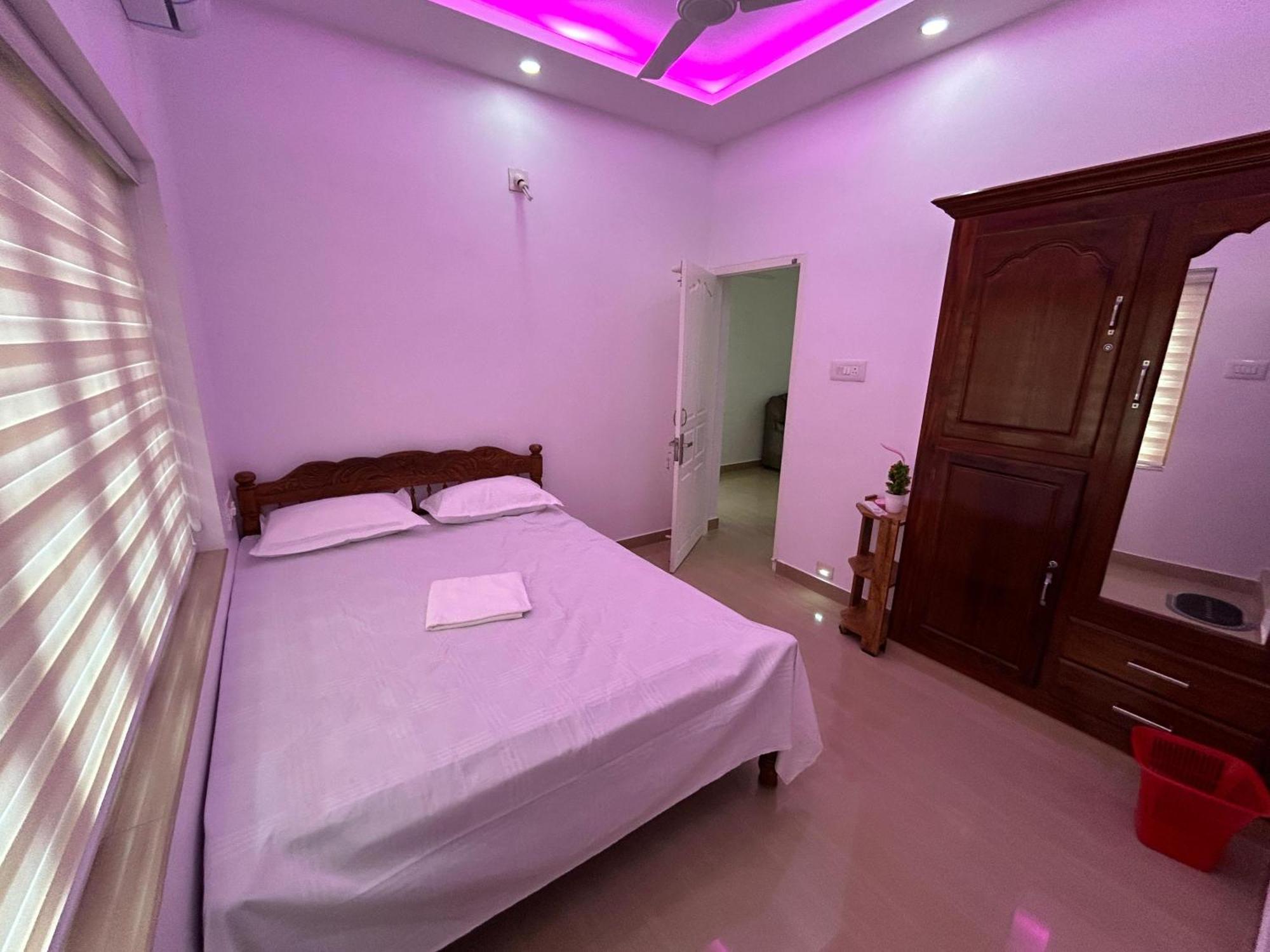 Puzhayoram Homestay Thrissur Exterior photo