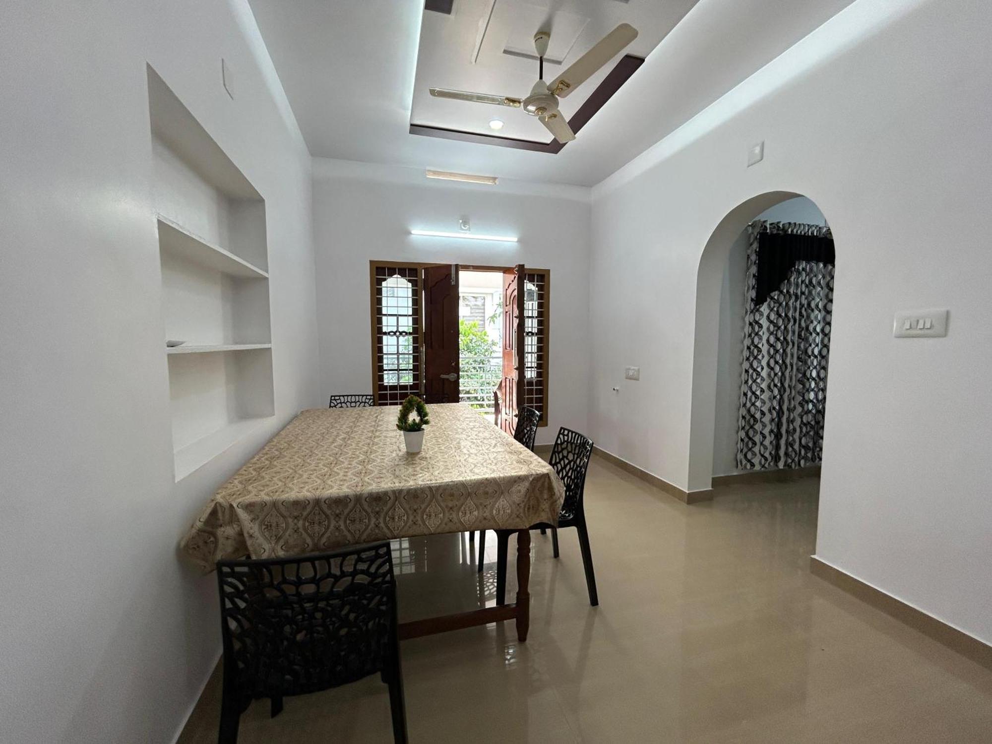 Puzhayoram Homestay Thrissur Exterior photo